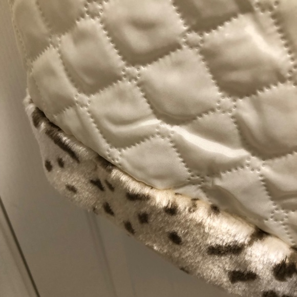 NWOT - Super Soft Blonde Leopard Print Coat - Picture 11 of 16